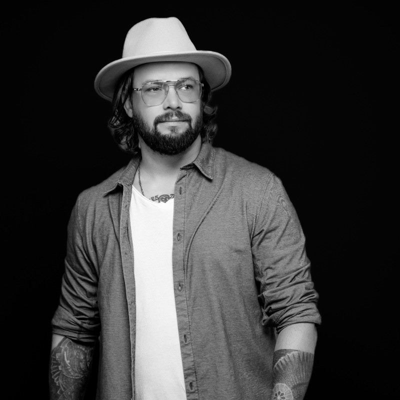 MDavid Low — Founder & CEO, DualStream